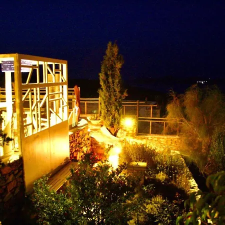 Zografos 4* Irakleia (Naxos)