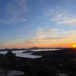 Pensión Zografos