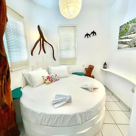 Zografos 4* Irakleia (Naxos)